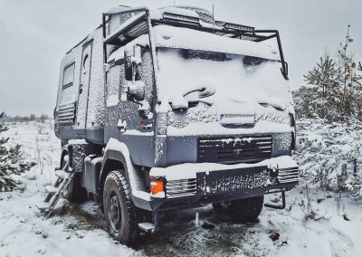 man-weltreisemobil-schnee-wintertauglich